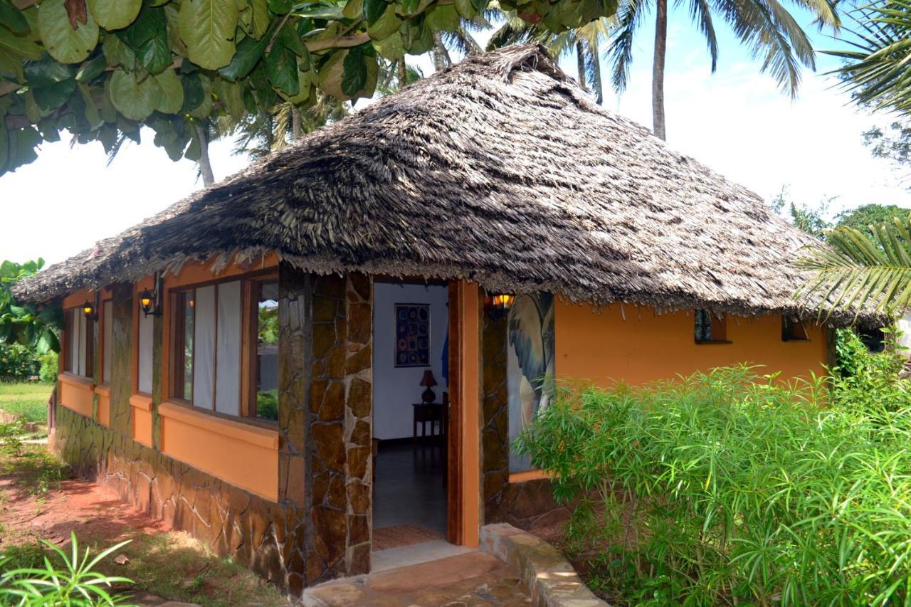 Shimba Hills Green Safari Lodge Kwale Extérieur photo