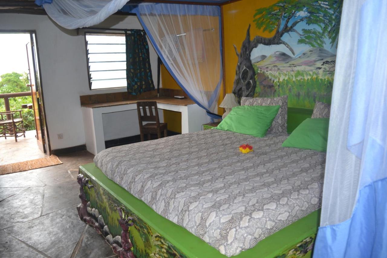 Shimba Hills Green Safari Lodge Kwale Extérieur photo