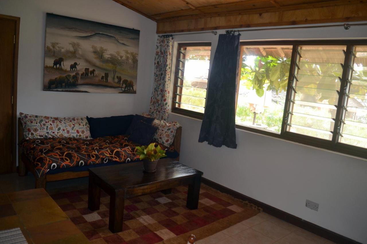 Shimba Hills Green Safari Lodge Kwale Extérieur photo
