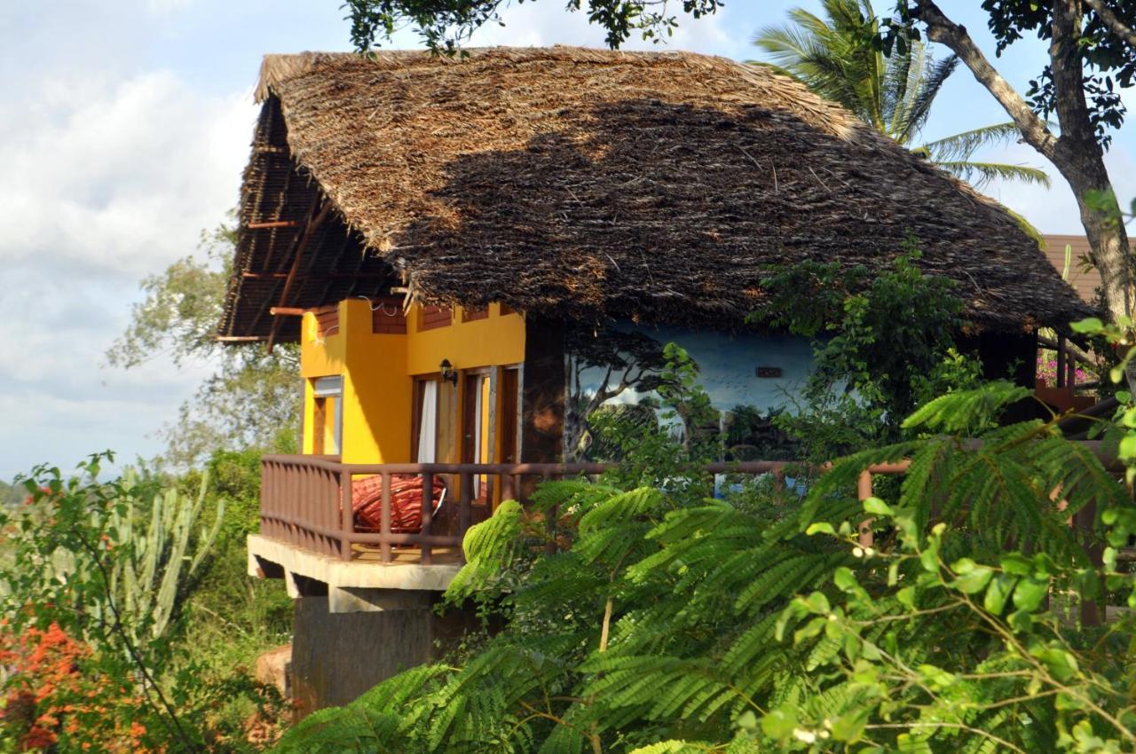 Shimba Hills Green Safari Lodge Kwale Extérieur photo